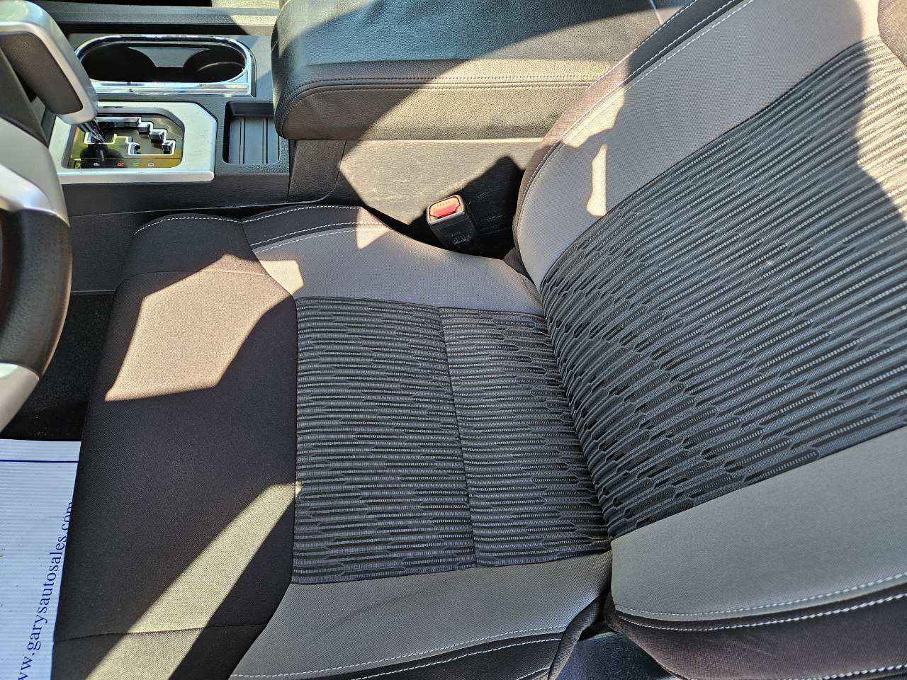 Toyota Tundra 4WD Truck CrewMax 5.7L V8 6-Spd AT SR5 (Natl) 2014