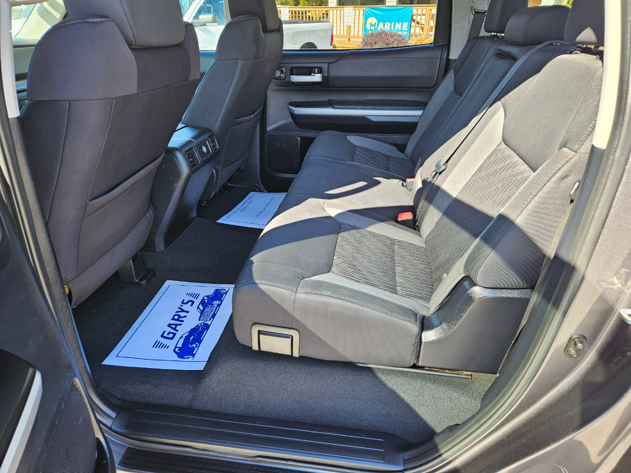 Toyota Tundra 4WD Truck CrewMax 5.7L V8 6-Spd AT SR5 (Natl) 2014