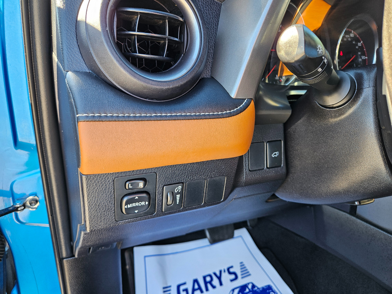 Toyota RAV4 FWD 4dr SE (Natl) 2016