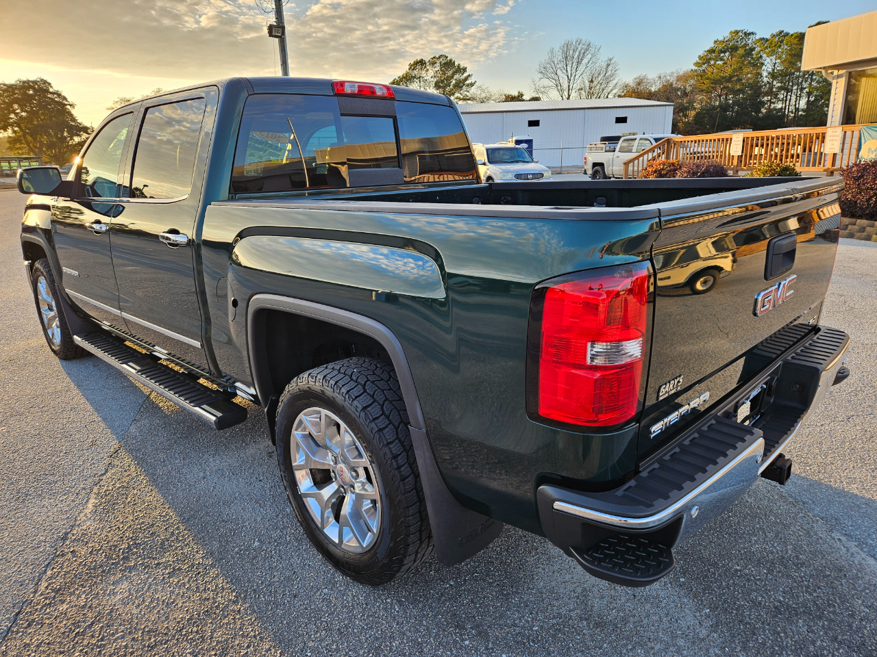 GMC Sierra 1500 SLT Crew Cab  Short Box 4WD 2015