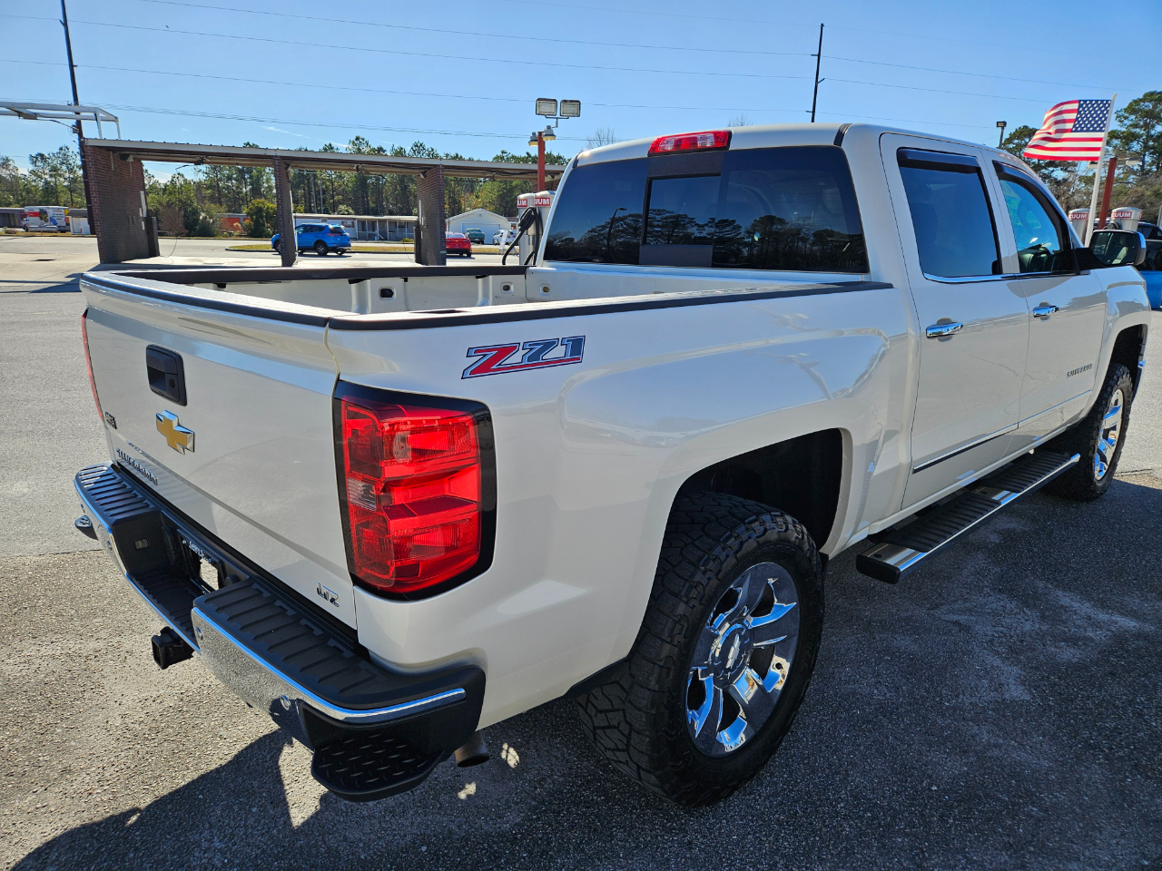 Chevrolet Silverado 1500 4WD Crew Cab 143.5" LTZ w/1LZ 2015