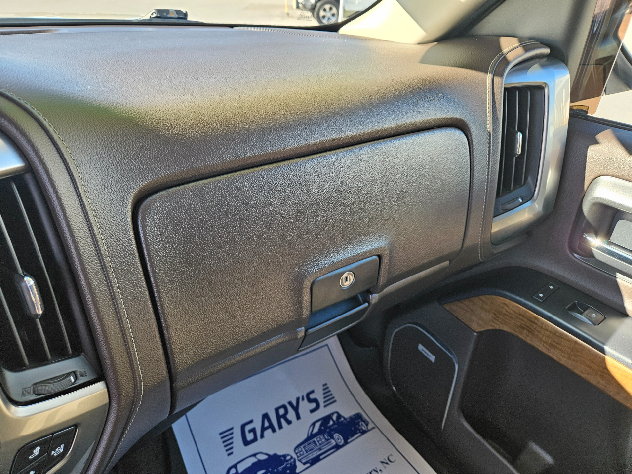 Chevrolet Silverado 1500 4WD Crew Cab 143.5" LTZ w/1LZ 2015