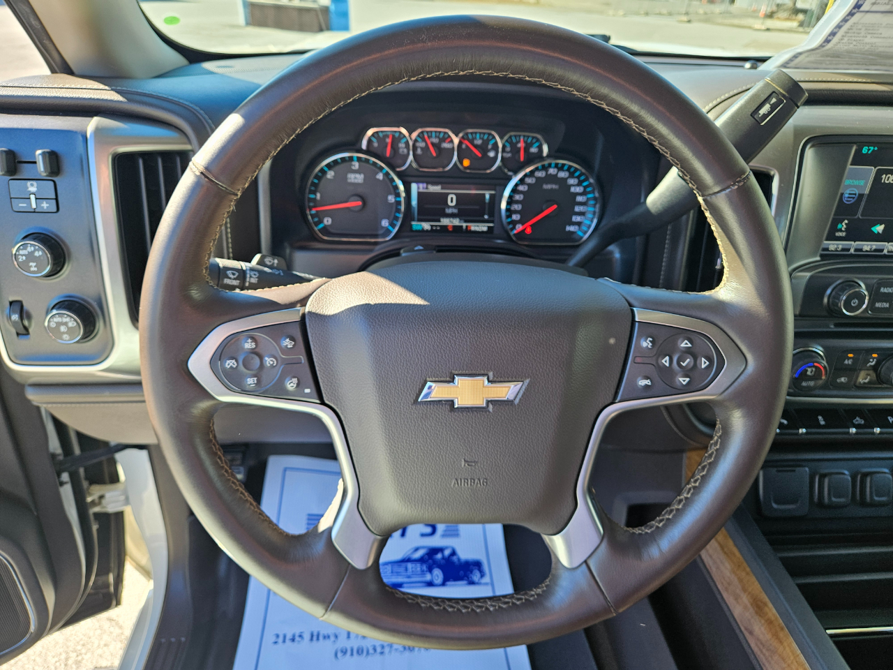 Chevrolet Silverado 1500 4WD Crew Cab 143.5" LTZ w/1LZ 2015