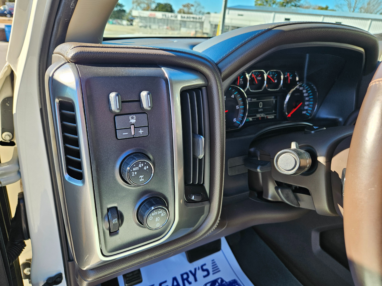 Chevrolet Silverado 1500 4WD Crew Cab 143.5" LTZ w/1LZ 2015