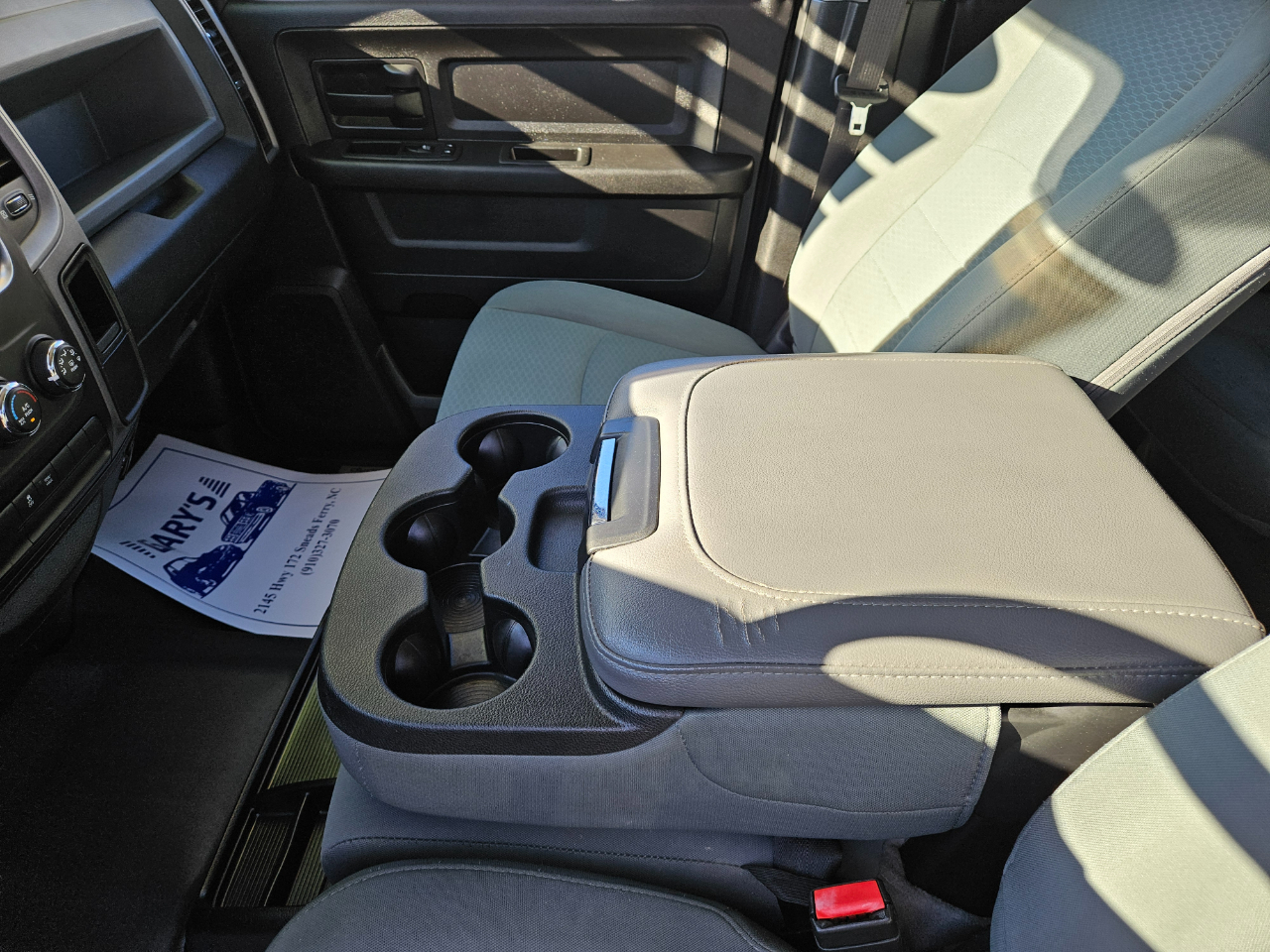 RAM 1500 Express 4x4 Crew Cab 5'7" Box 2018