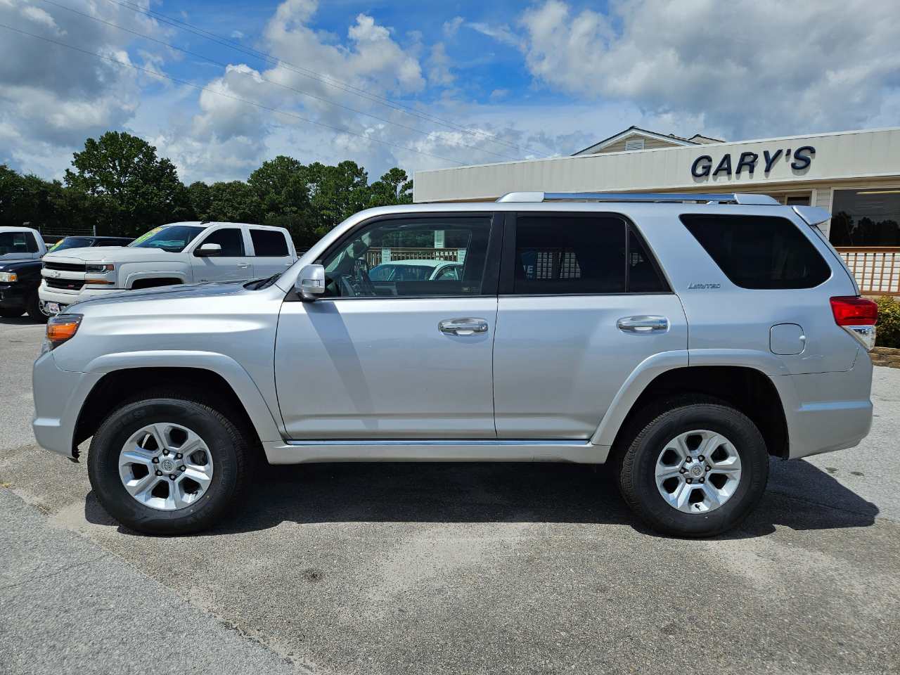 Toyota 4Runner 4WD 4dr V6 Limited (Natl) 2010
