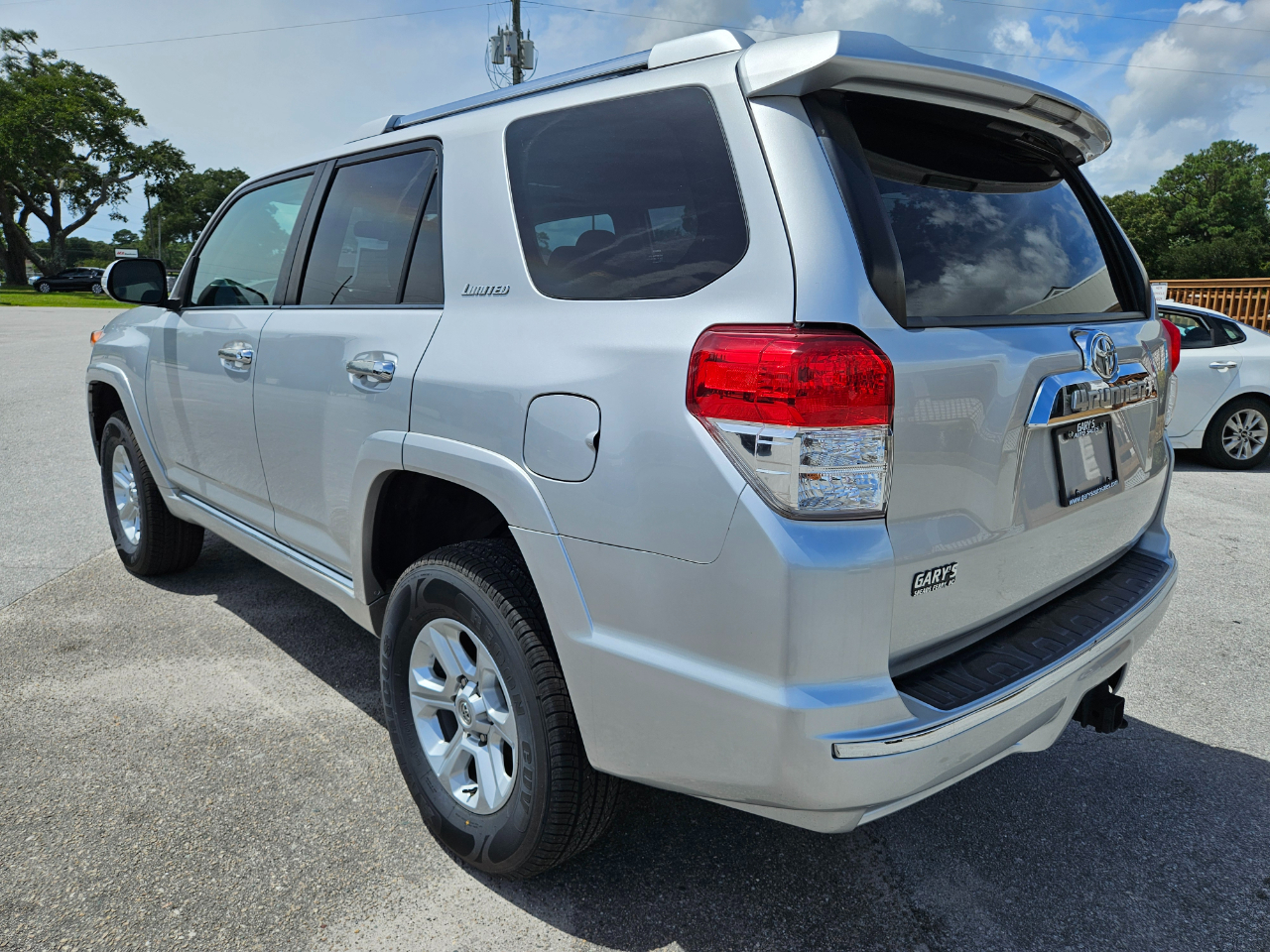 Toyota 4Runner 4WD 4dr V6 Limited (Natl) 2010