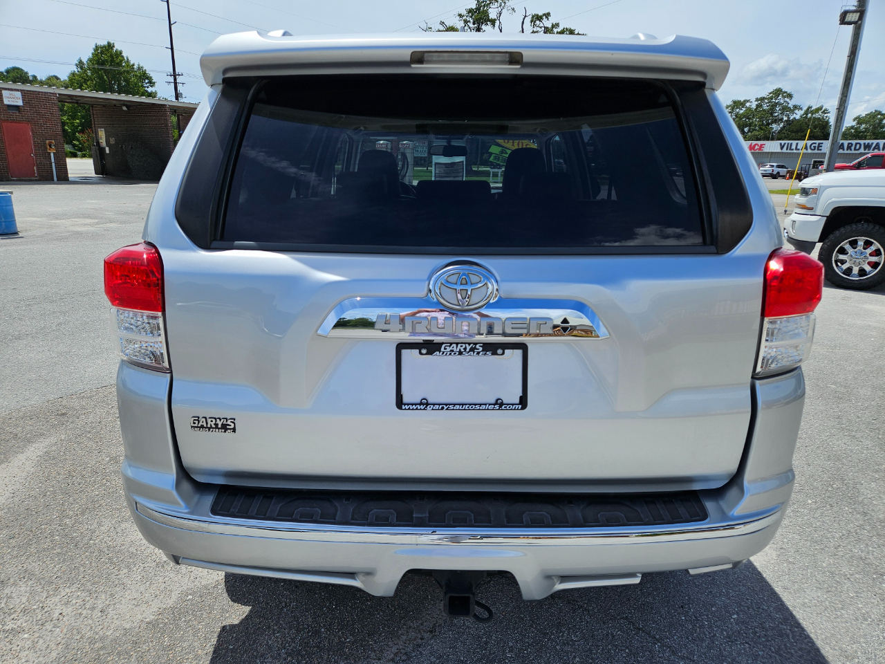 Toyota 4Runner 4WD 4dr V6 Limited (Natl) 2010