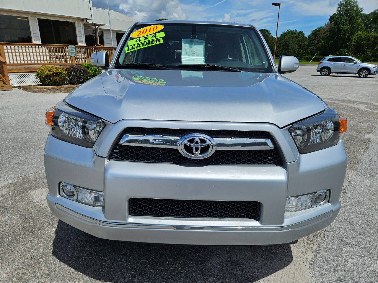 Toyota 4Runner 4WD 4dr V6 Limited (Natl) 2010