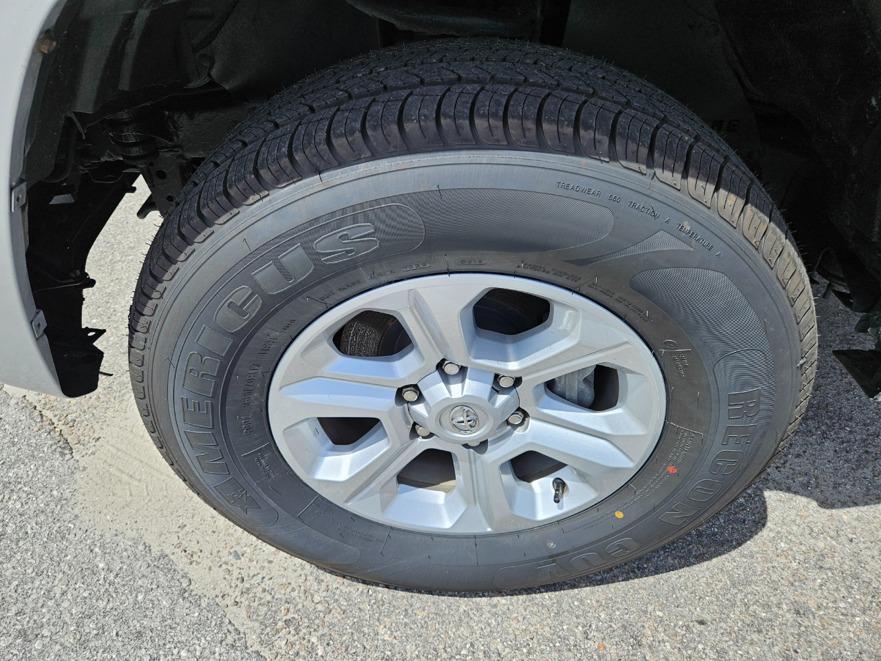 Toyota 4Runner 4WD 4dr V6 Limited (Natl) 2010