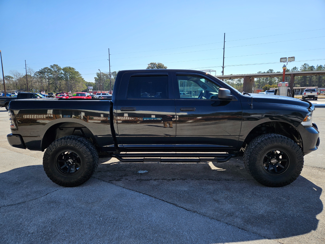 RAM 1500 4WD Crew Cab 140.5" Express 2015