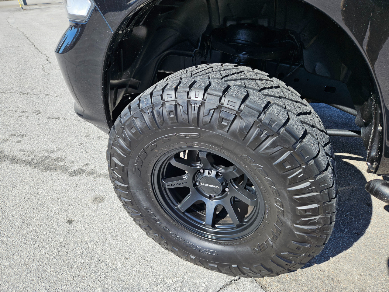 RAM 1500 4WD Crew Cab 140.5" Express 2015