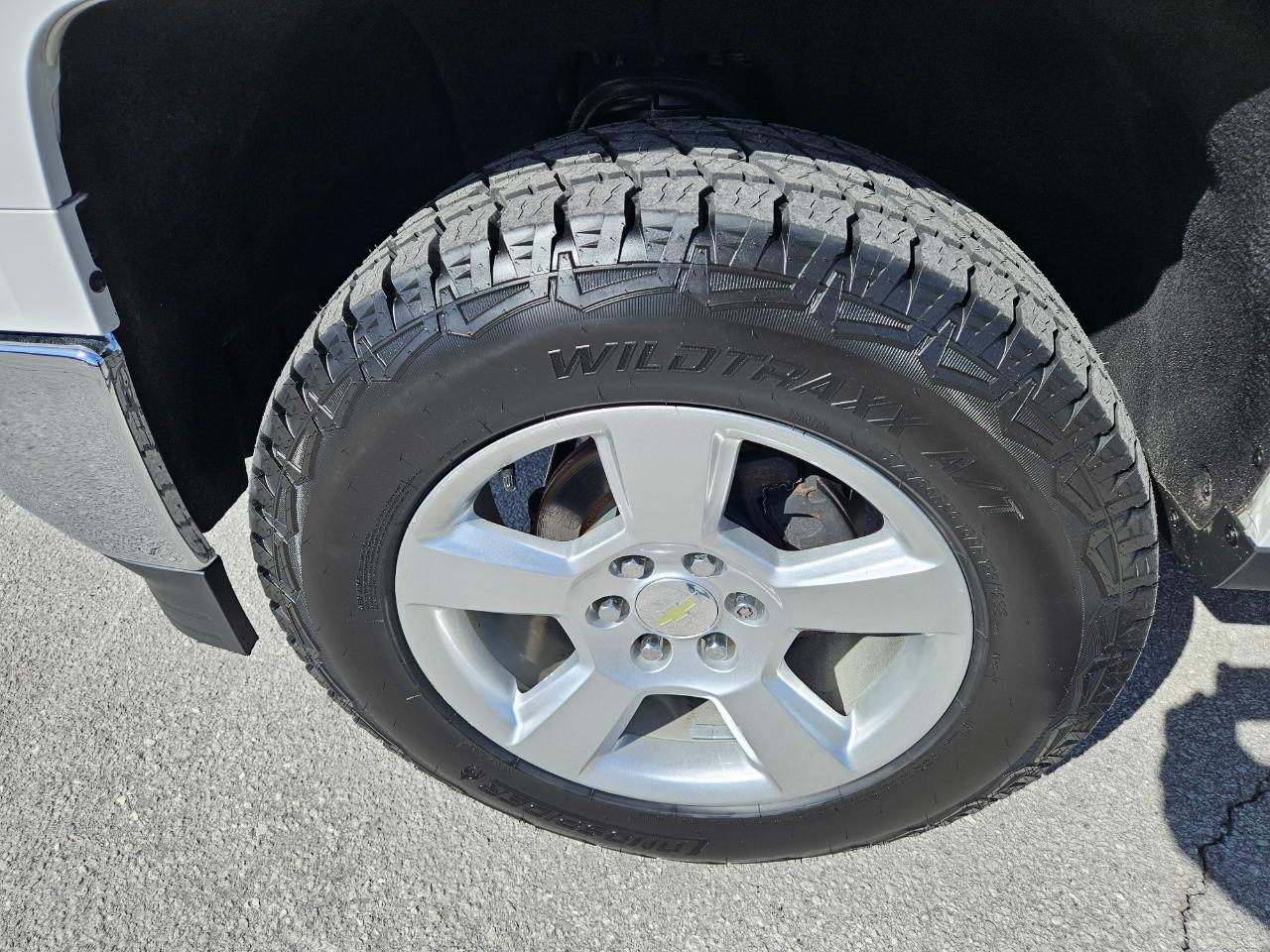 Chevrolet Silverado 1500 4WD Double Cab 143.5" LT w/1LT 2015