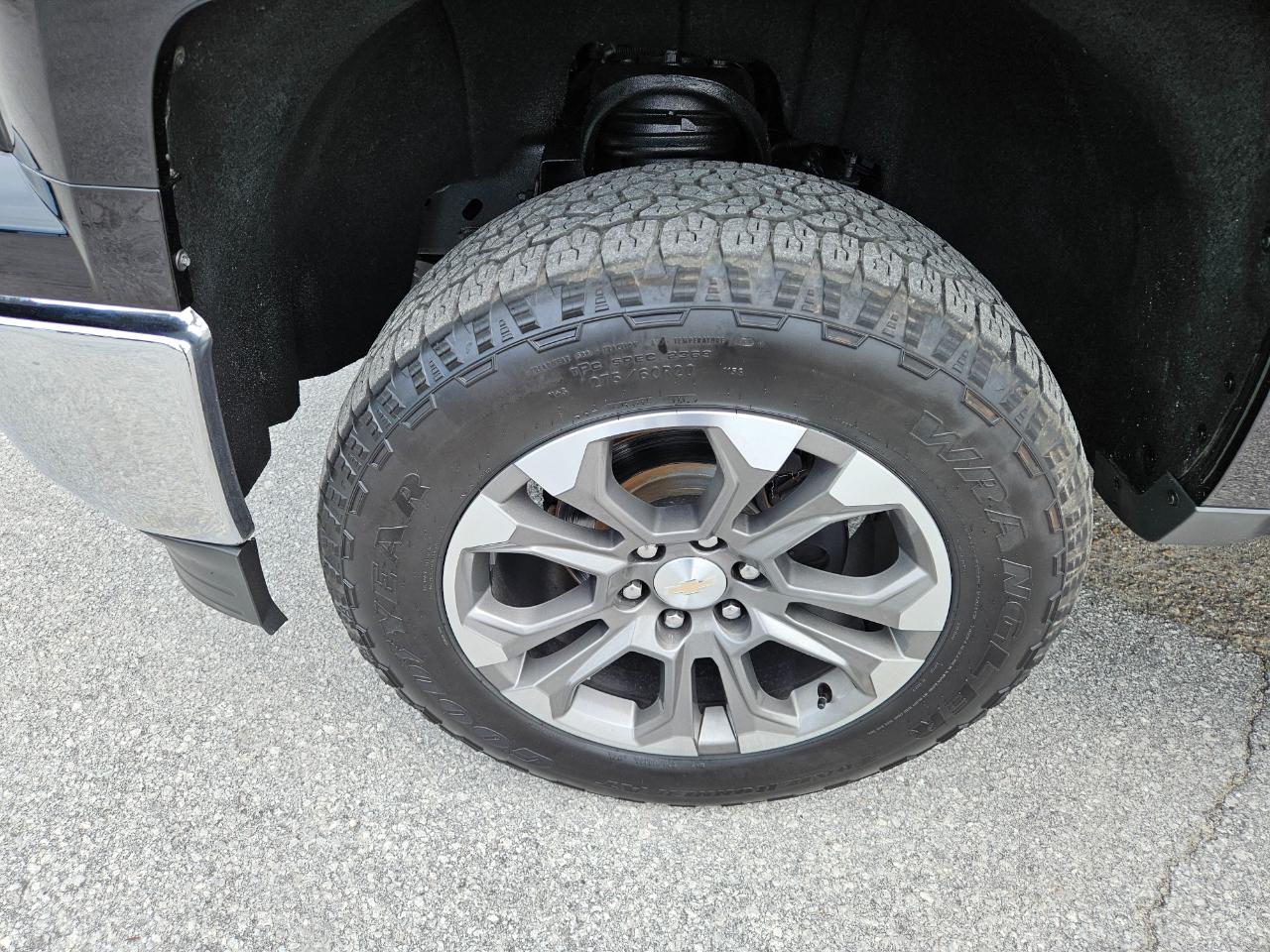 Chevrolet Silverado 1500 LT Crew Cab 4WD SWB 2015
