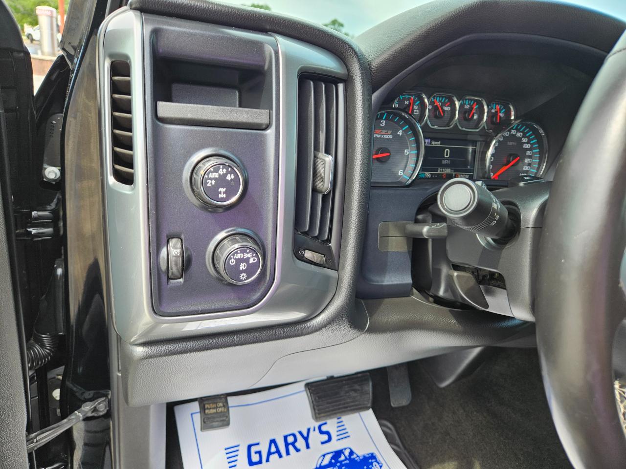 Chevrolet Silverado 1500 LT Crew Cab 4WD SWB 2015
