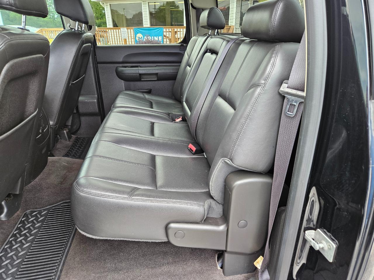 Chevrolet Silverado 1500 LT Crew Cab 4WD SWB 2013