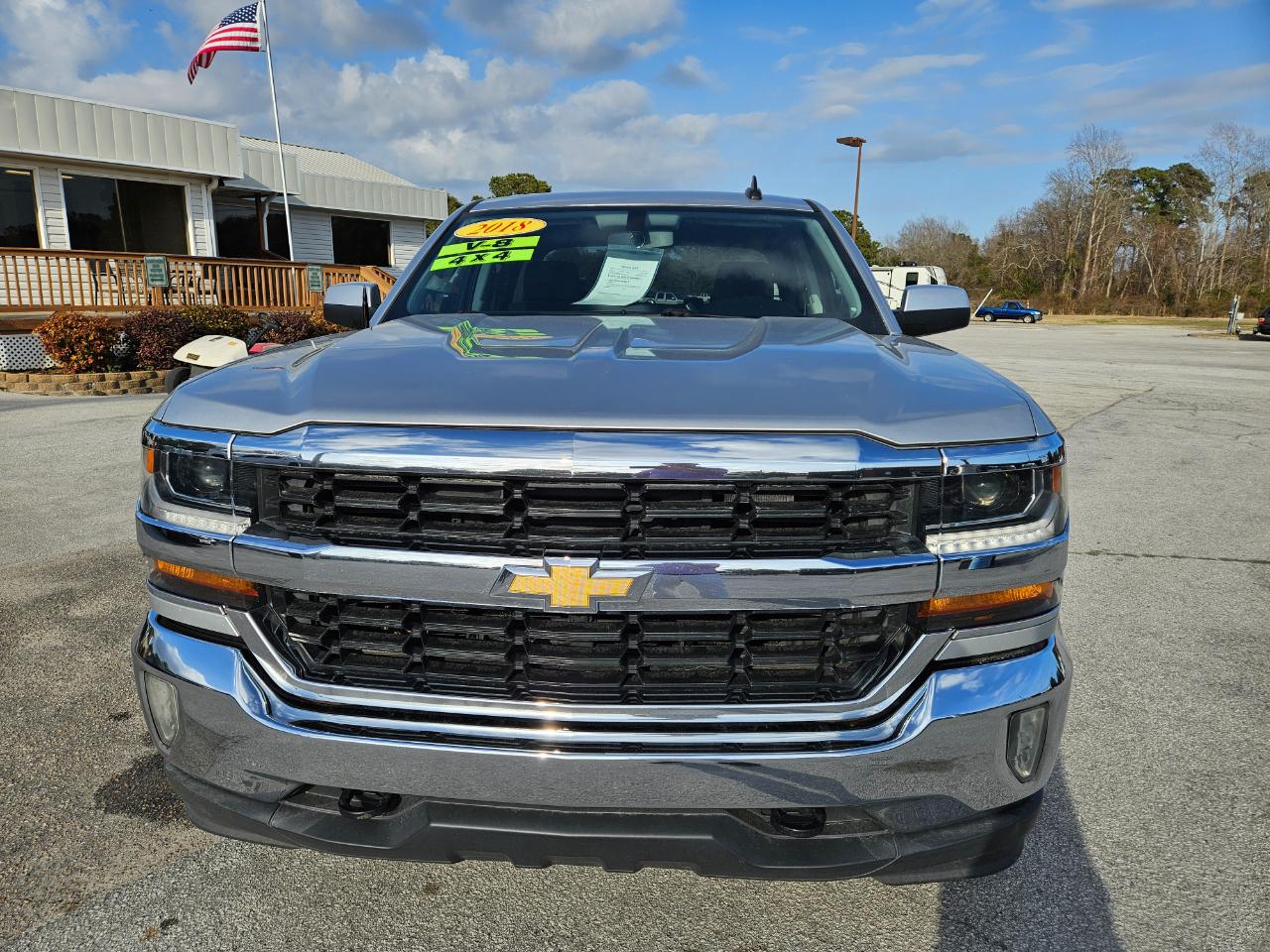 Chevrolet Silverado 1500 4WD Crew Cab 143.5" LT w/1LT 2018