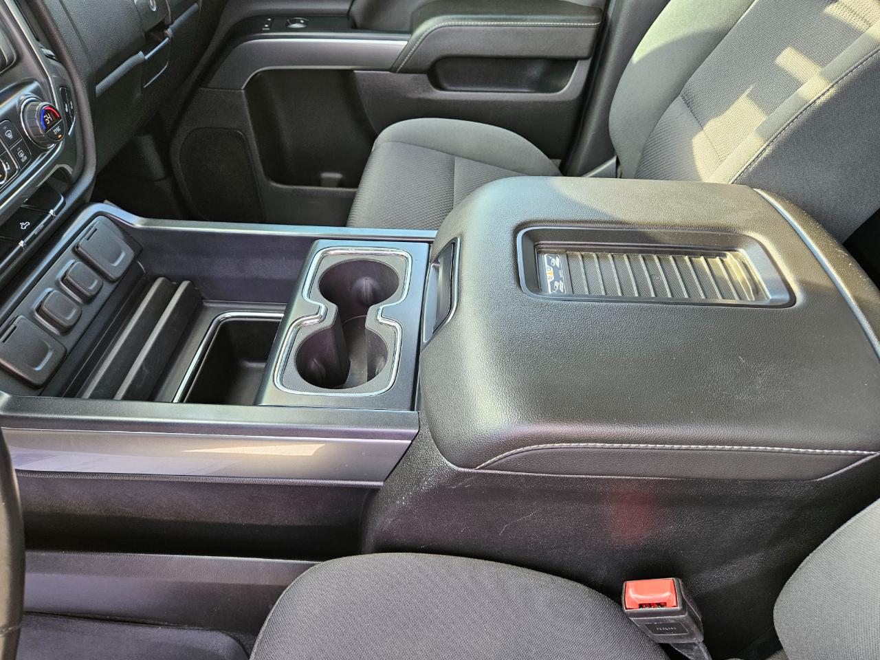 Chevrolet Silverado 1500 4WD Crew Cab 143.5" LT w/1LT 2018