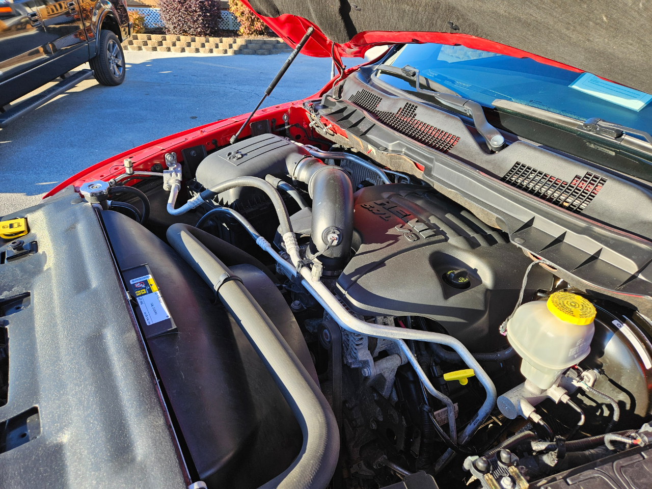 RAM 1500 Night 4x4 Crew Cab 6'4" Box 2017