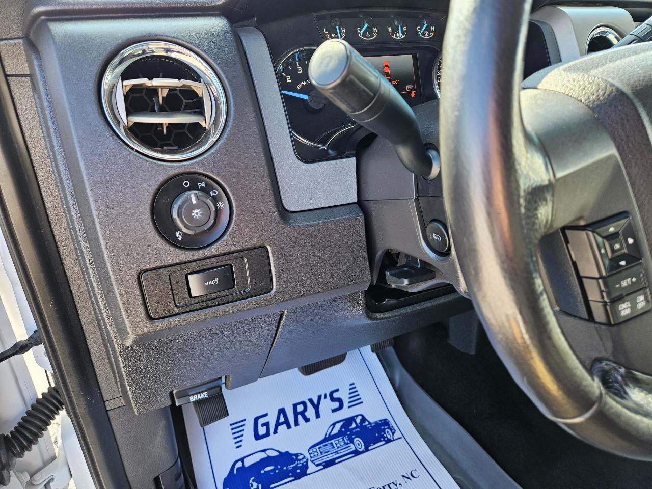 Ford F-150 XLT SuperCrew Short Bed 4WD 2012