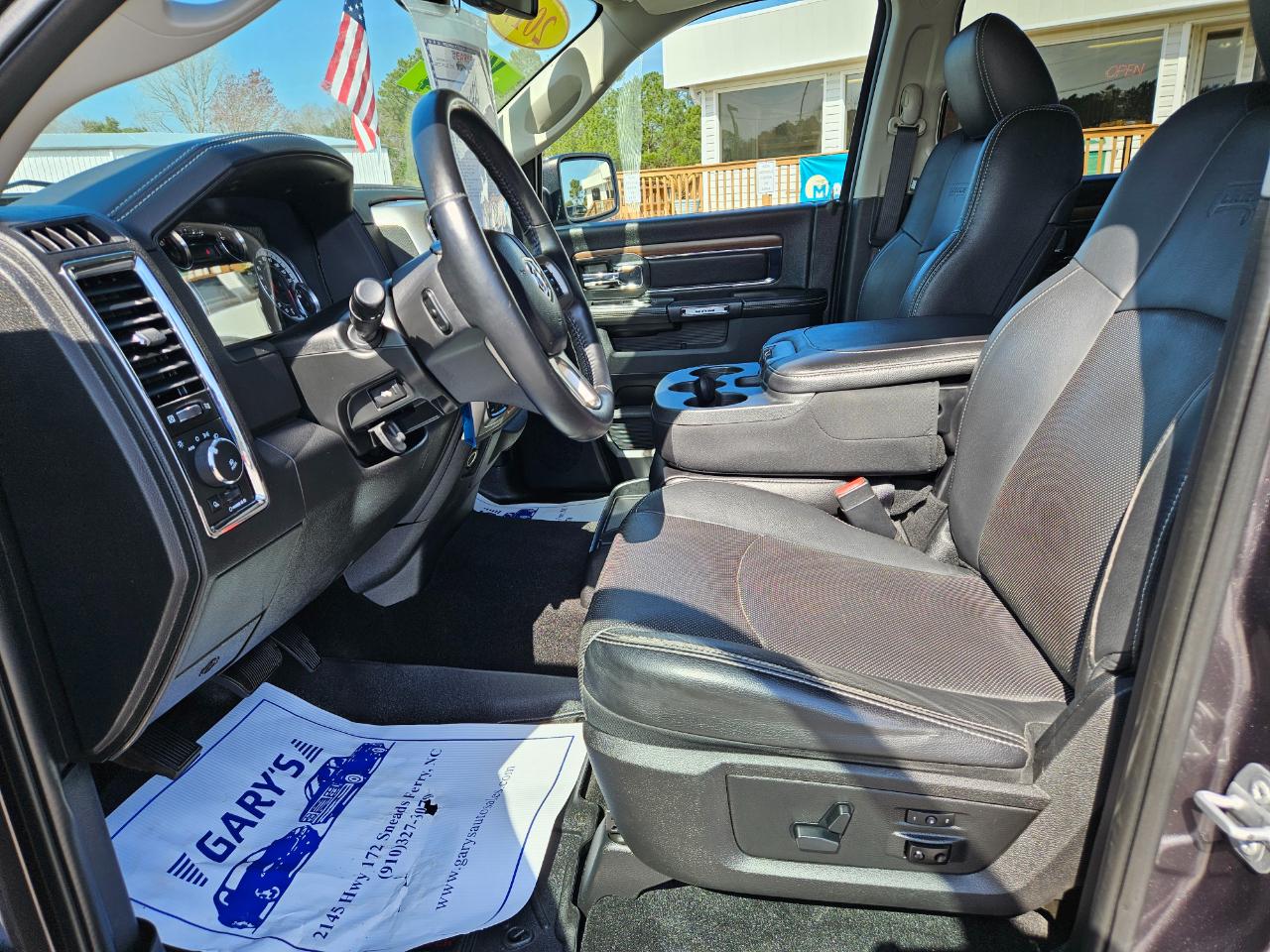 RAM 1500 Laramie 4x4 Crew Cab 5'7" Box 2017