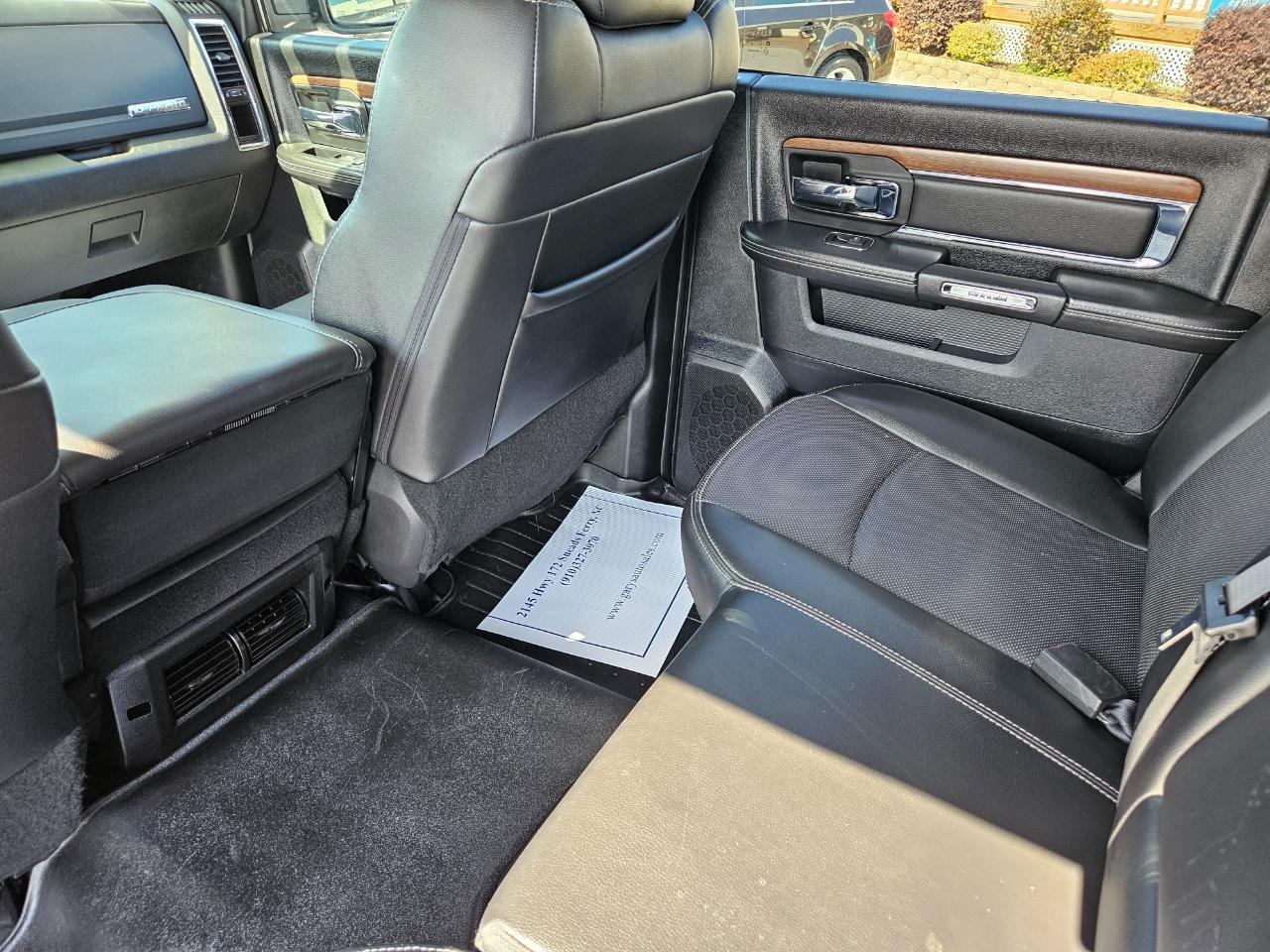 RAM 1500 Laramie 4x4 Crew Cab 5'7" Box 2017