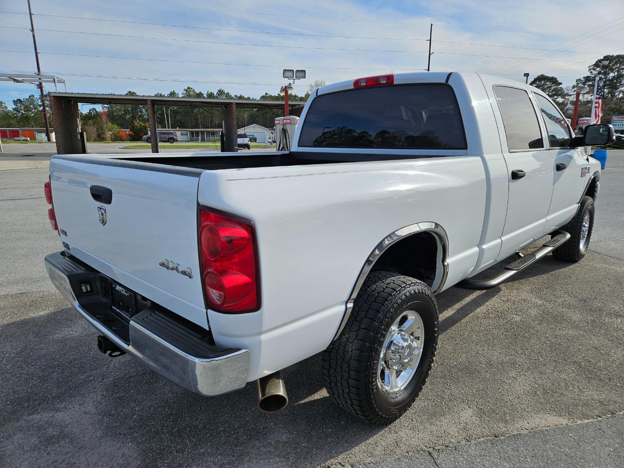 Dodge Ram 2500 4WD Mega Cab 160.5" SXT 2009