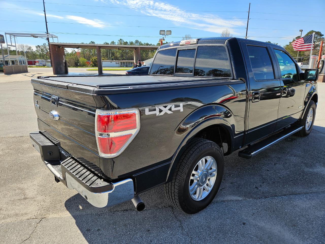 Ford F-150 4WD SuperCrew 145" Lariat 2013