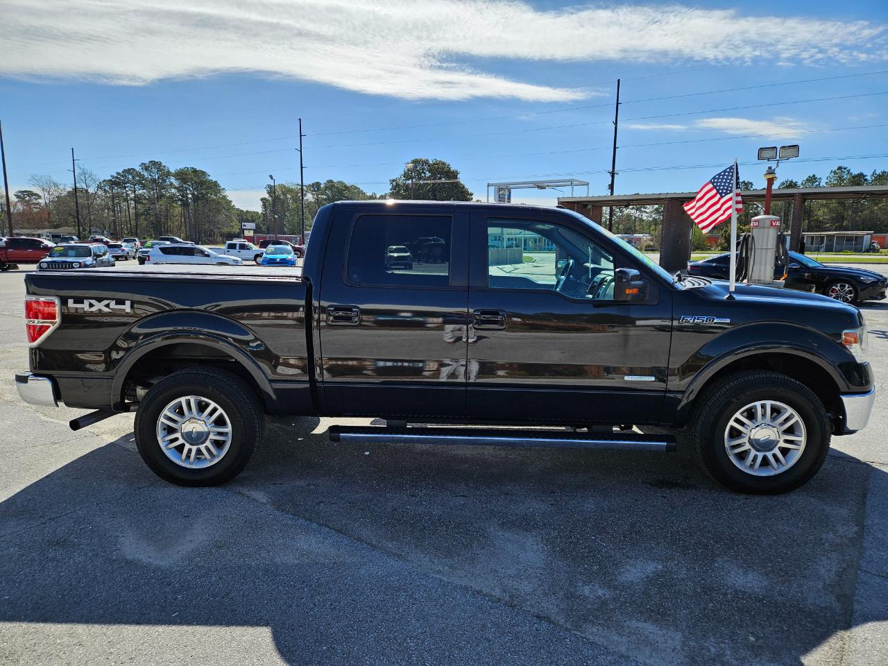 Ford F-150 4WD SuperCrew 145" Lariat 2013