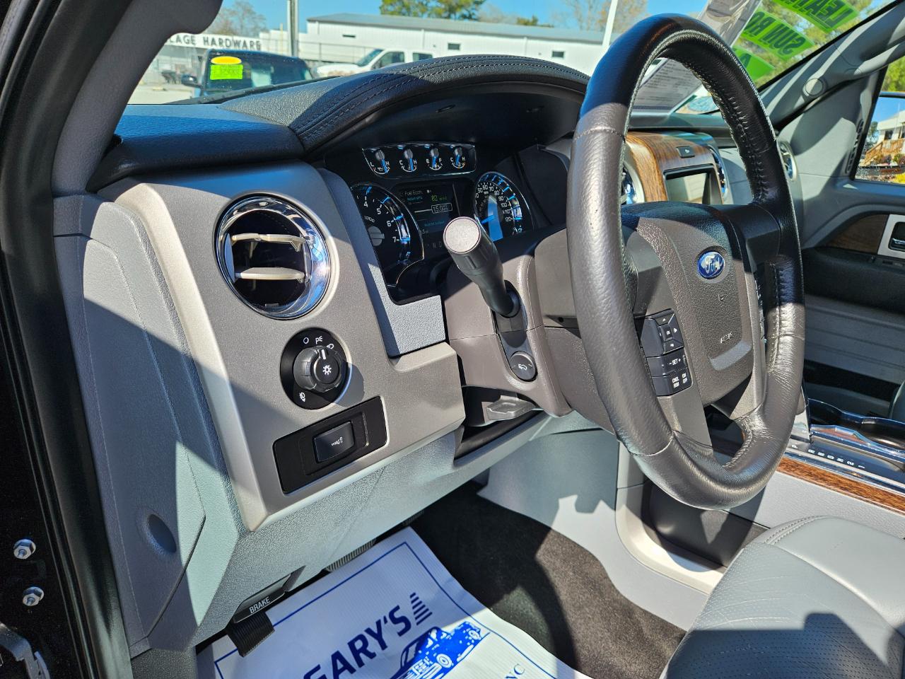 Ford F-150 4WD SuperCrew 145" Lariat 2013