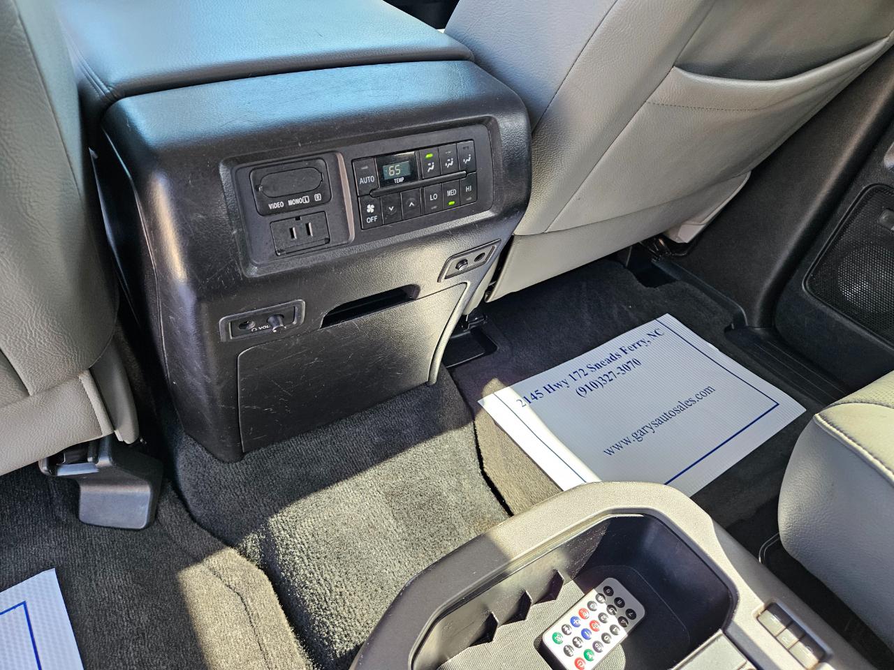 Toyota Sequoia Platinum 4D SUV 4WD 2016