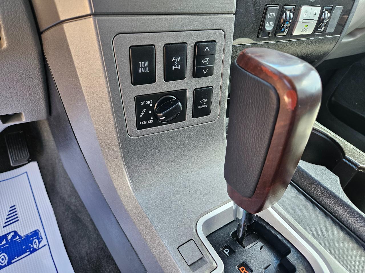 Toyota Sequoia Platinum 4D SUV 4WD 2016