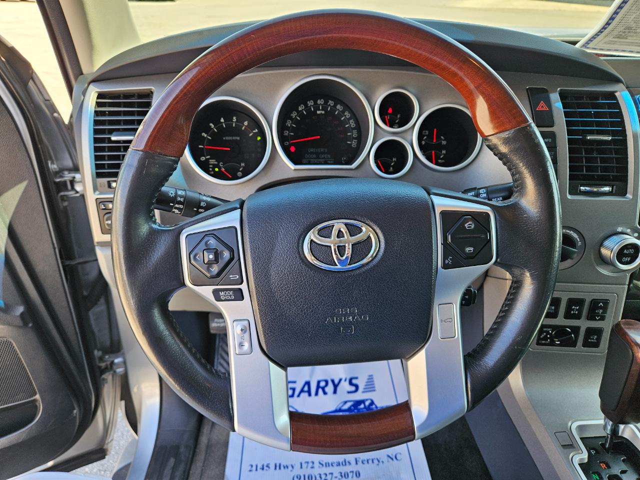 Toyota Sequoia Platinum 4D SUV 4WD 2016