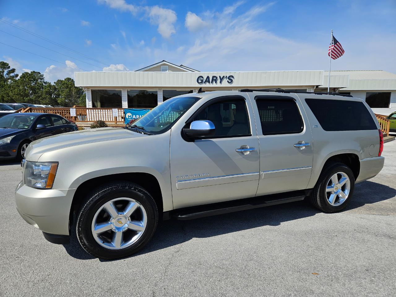 Chevrolet Suburban 4WD 4dr 1500 LTZ 2013