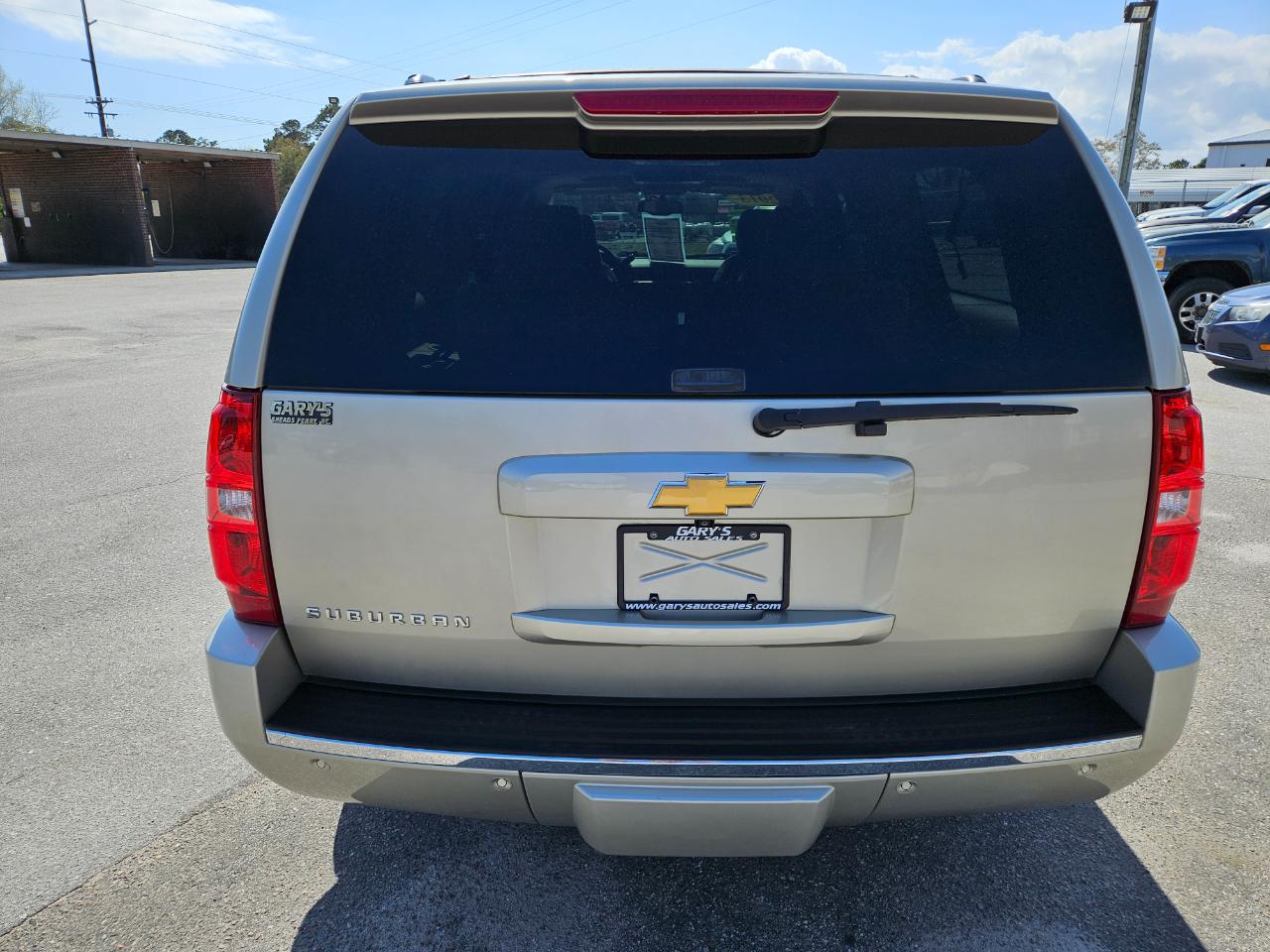 Chevrolet Suburban 4WD 4dr 1500 LTZ 2013