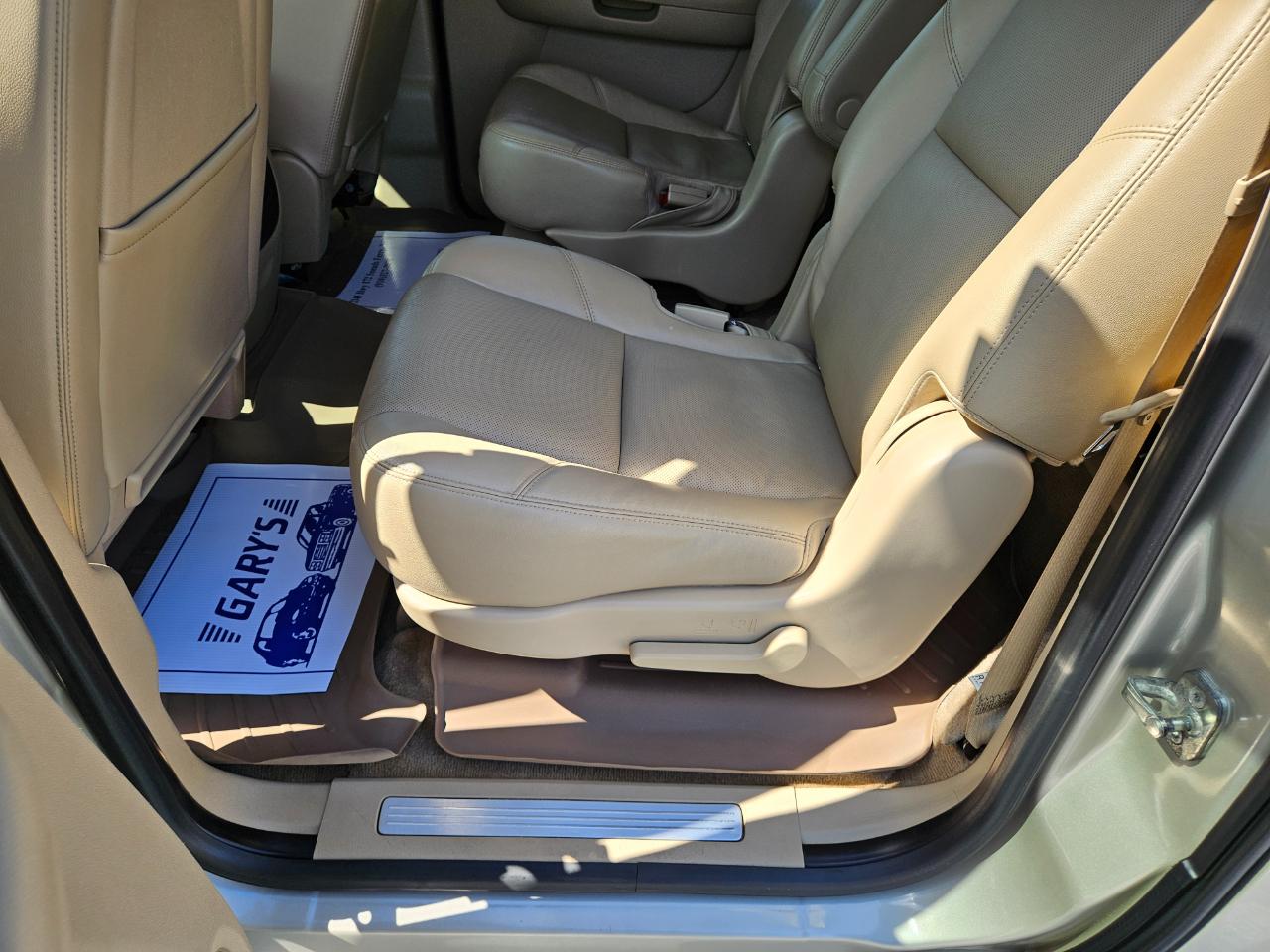 Chevrolet Suburban 4WD 4dr 1500 LTZ 2013