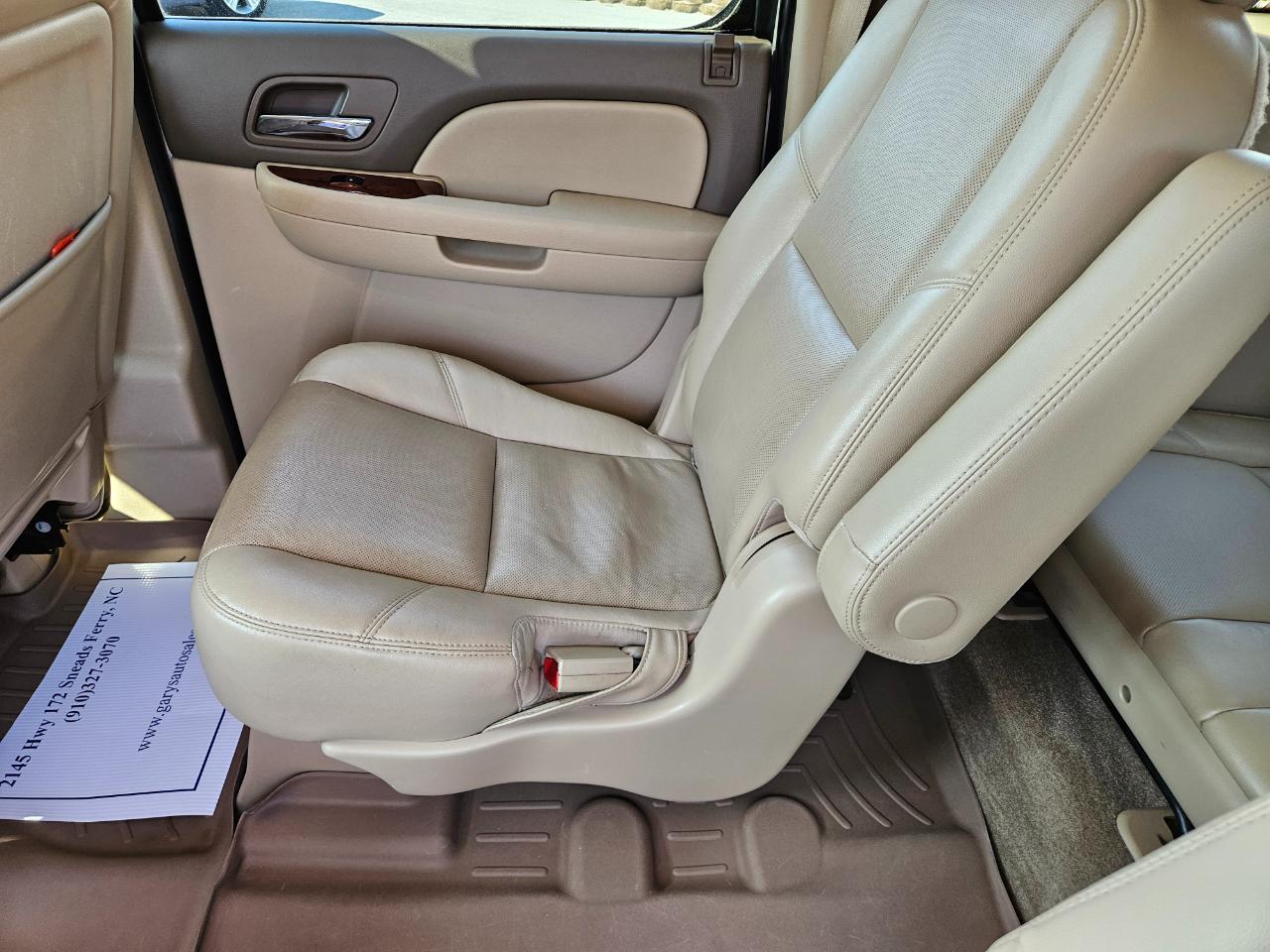 Chevrolet Suburban 4WD 4dr 1500 LTZ 2013