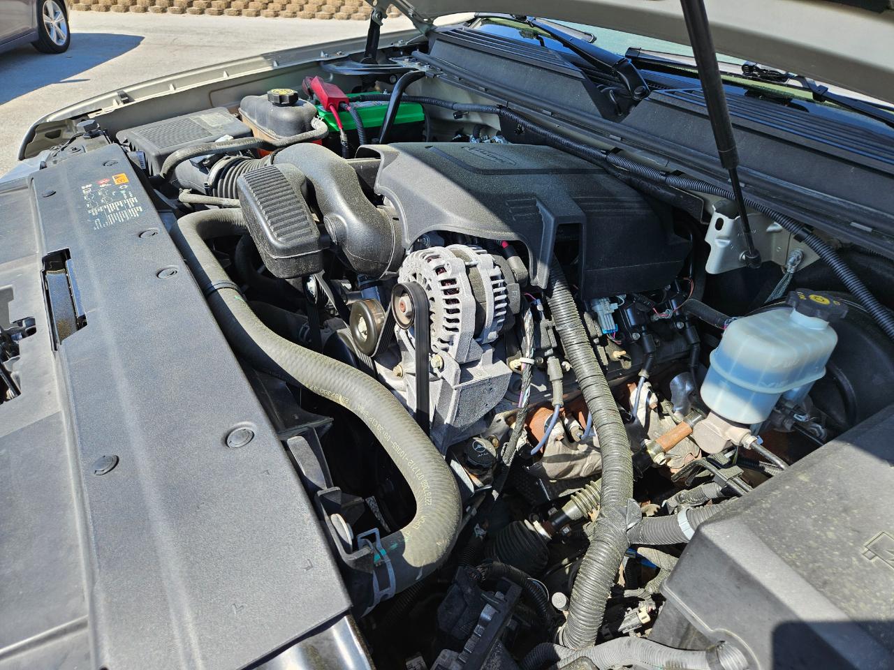 Chevrolet Suburban 4WD 4dr 1500 LTZ 2013