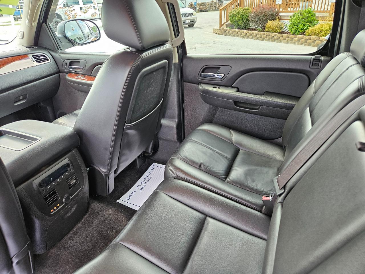 Chevrolet Avalanche LT 4D SUV 4WD 2011