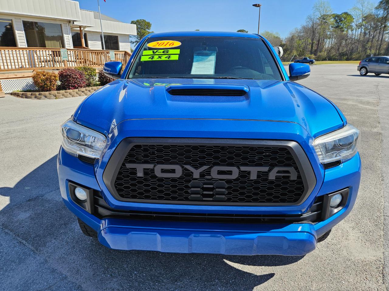 Toyota Tacoma 4WD Double Cab V6 AT TRD Sport (Natl) 2016