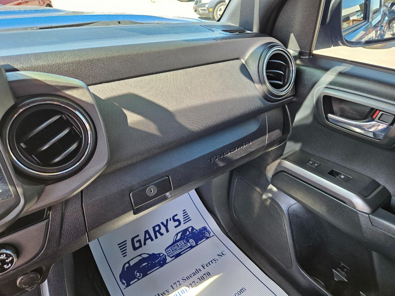 Toyota Tacoma 4WD Double Cab V6 AT TRD Sport (Natl) 2016