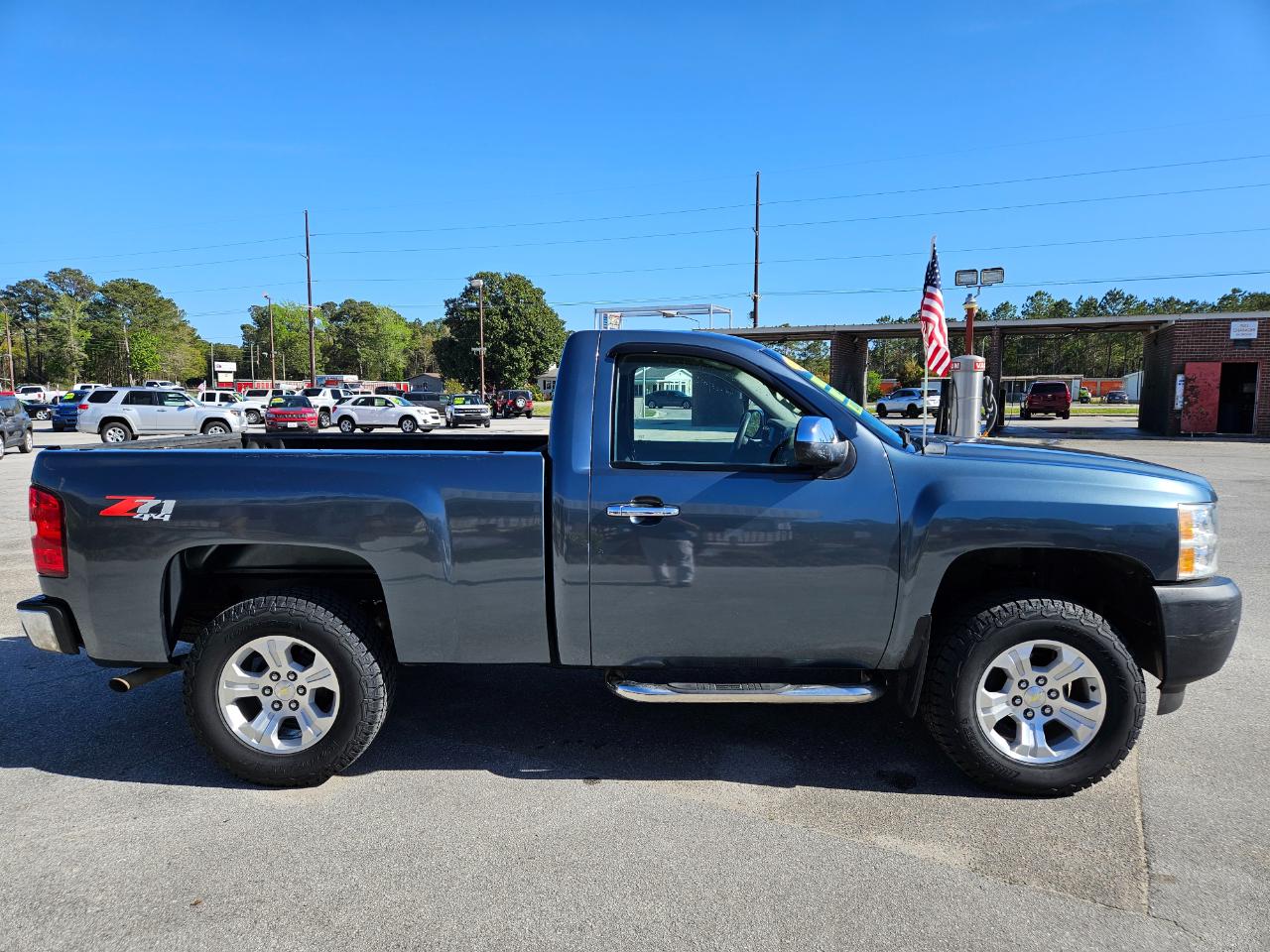 Chevrolet Silverado 1500 W/T Reg Cab 4WD SWB 2012