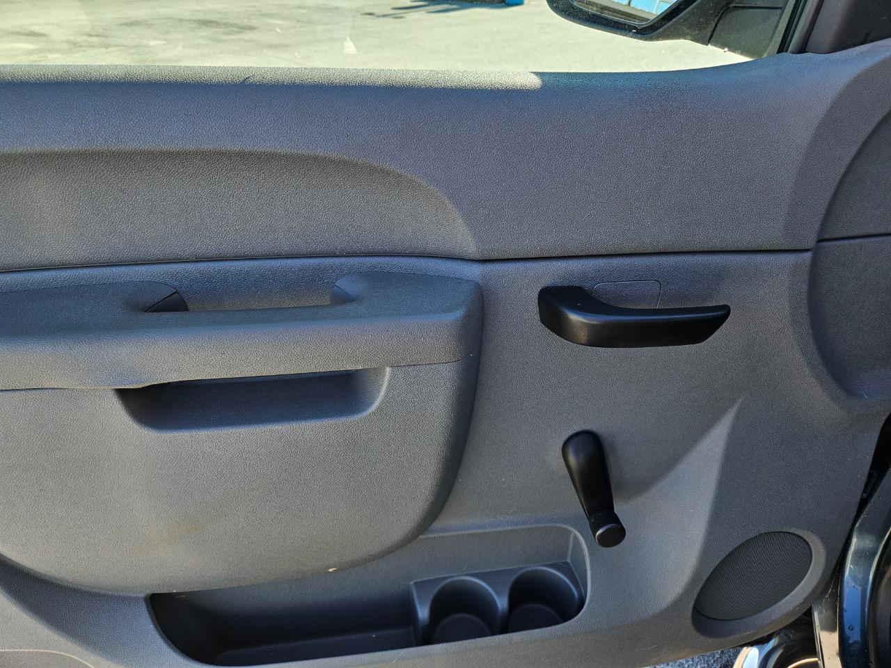 Chevrolet Silverado 1500 W/T Reg Cab 4WD SWB 2012