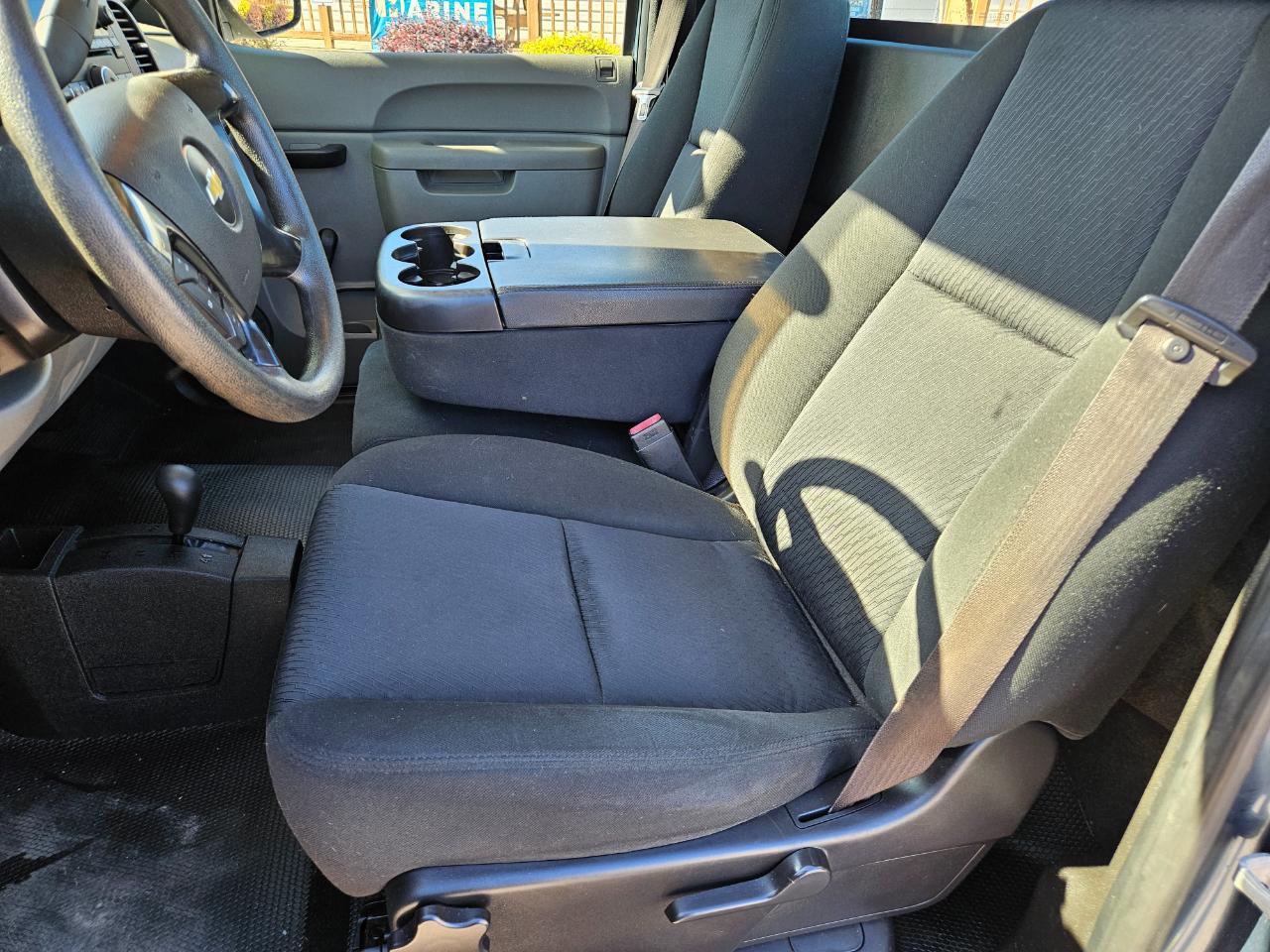 Chevrolet Silverado 1500 W/T Reg Cab 4WD SWB 2012