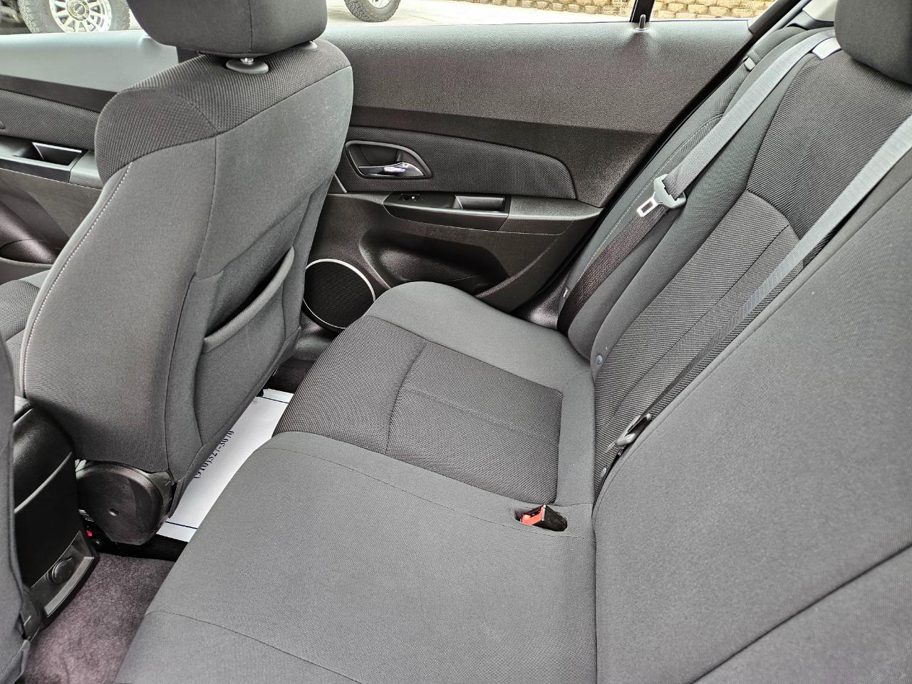 Chevrolet Cruze 4dr Sdn ECO w/1XF 2011