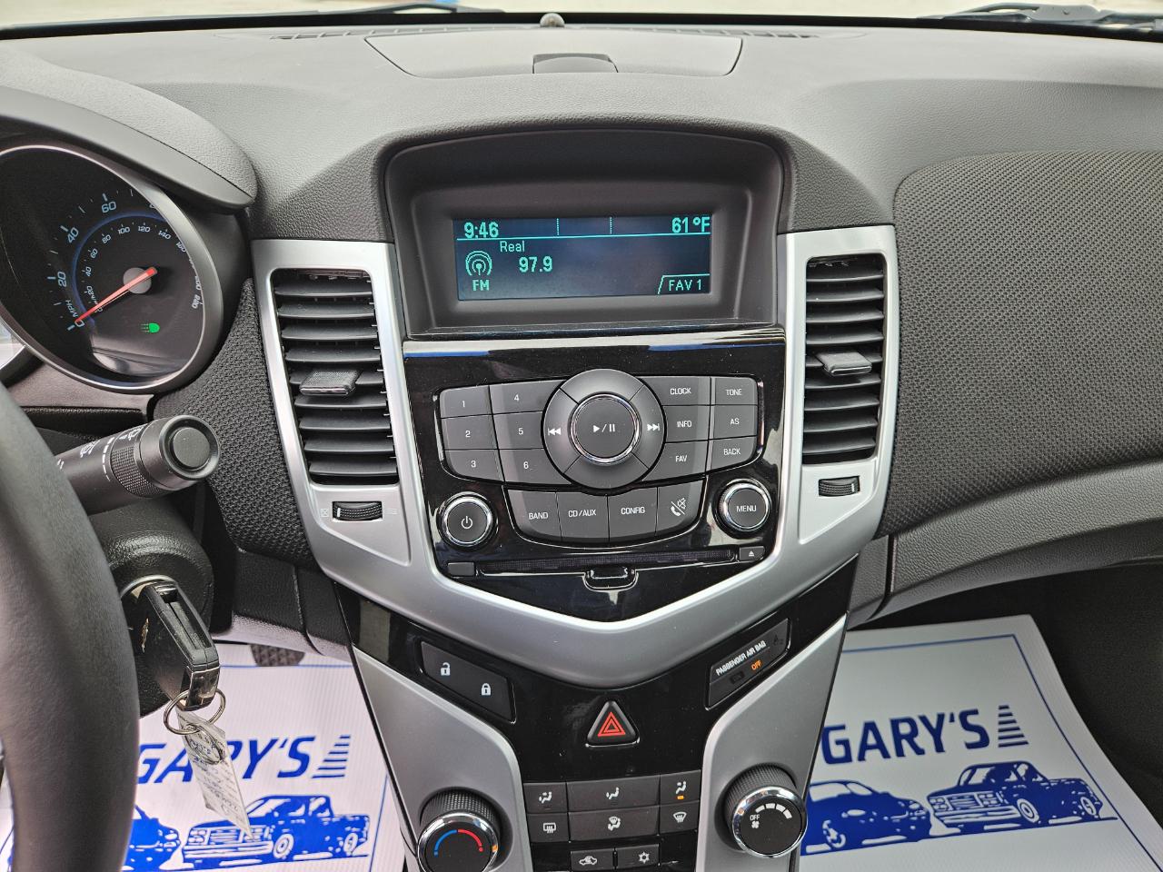 Chevrolet Cruze 4dr Sdn ECO w/1XF 2011