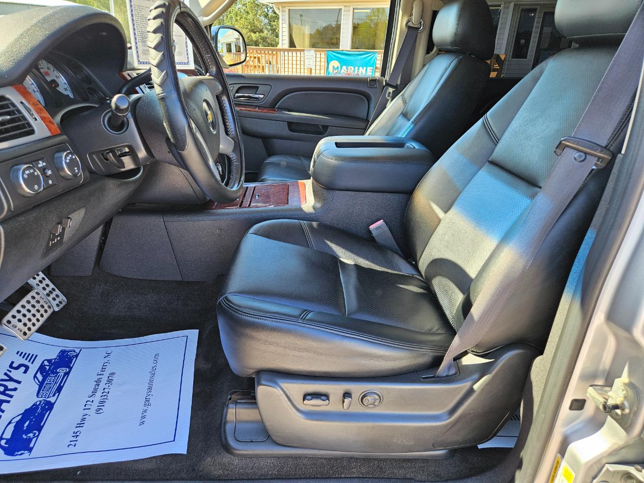 Chevrolet Avalanche 4WD Crew Cab LTZ 2011