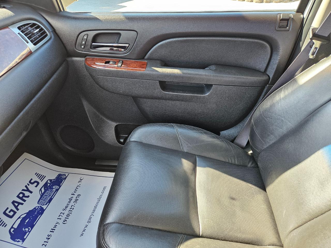 Chevrolet Avalanche 4WD Crew Cab LTZ 2011