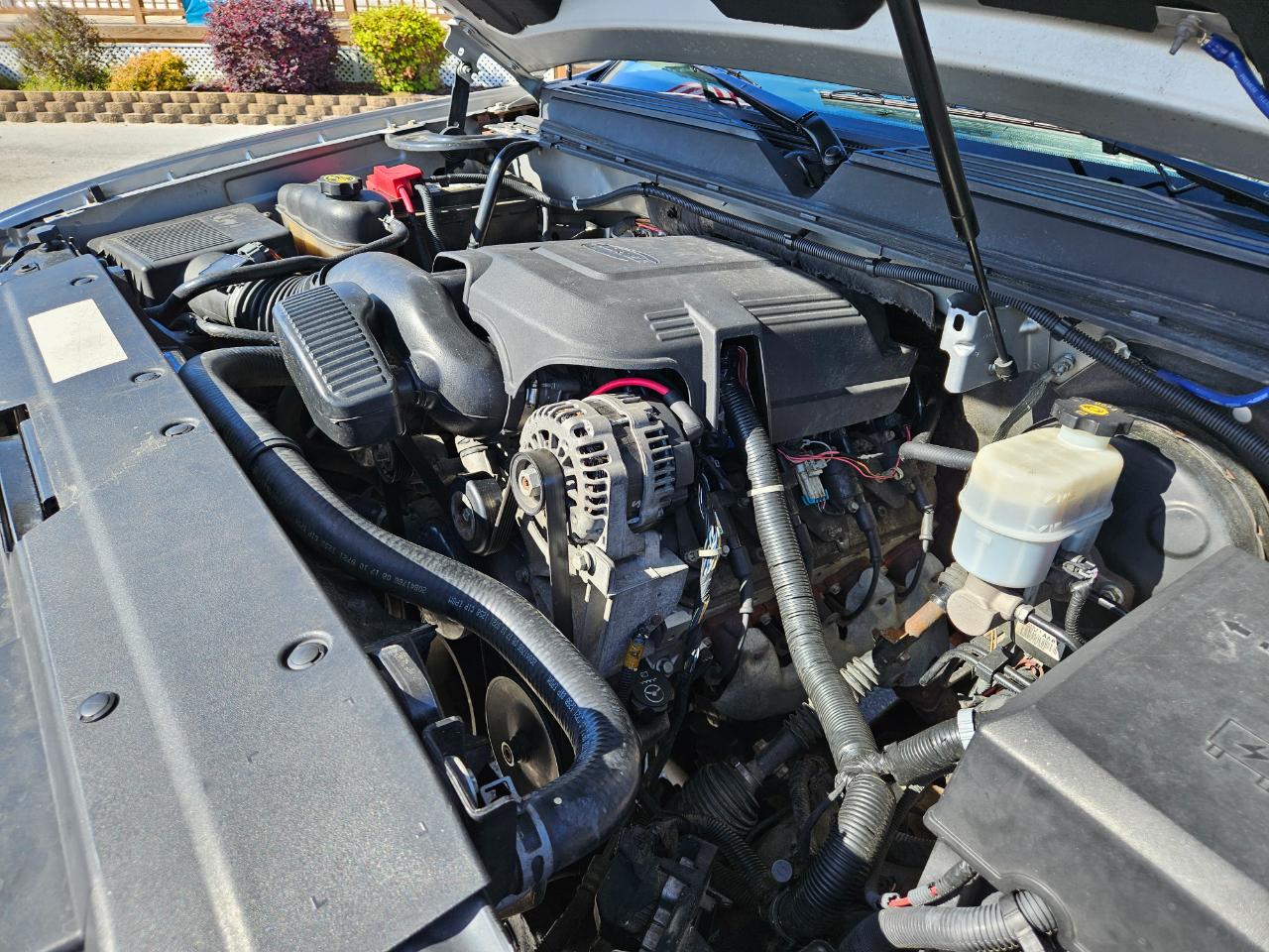 Chevrolet Avalanche 4WD Crew Cab LTZ 2011