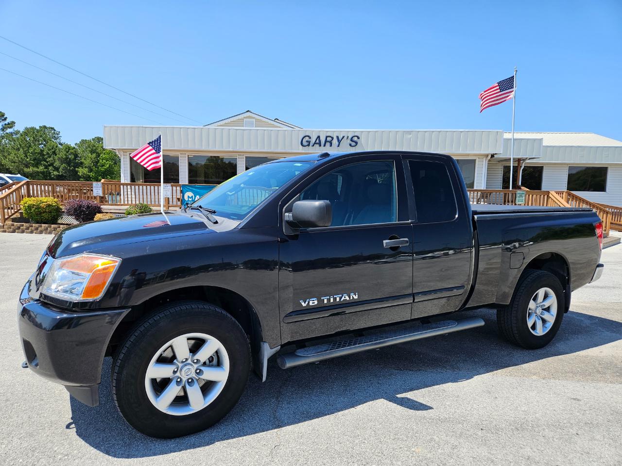 Nissan Titan 4WD King Cab SWB SV 2014